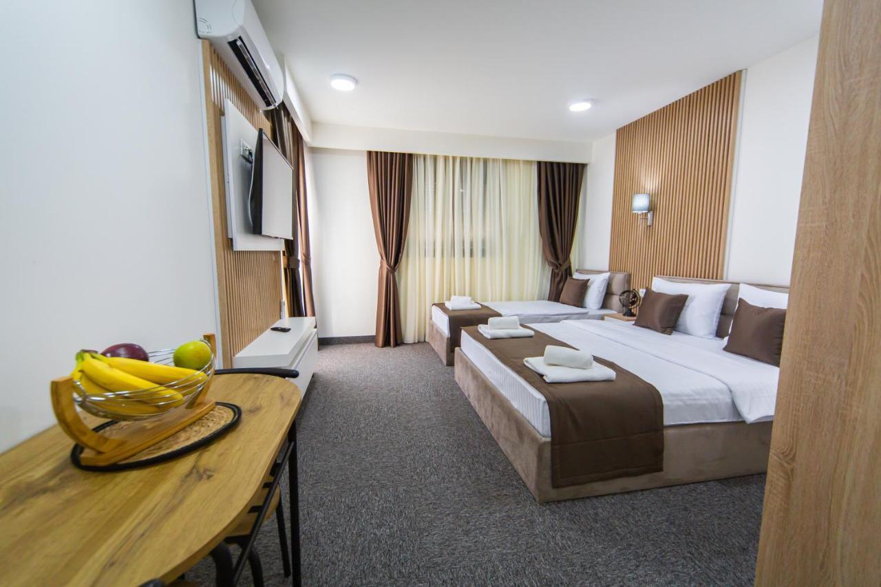 Rooftop & Otel Budva