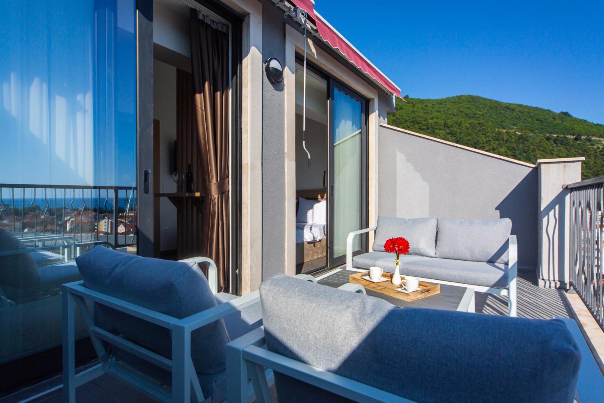 Otel Rooftop & 4*