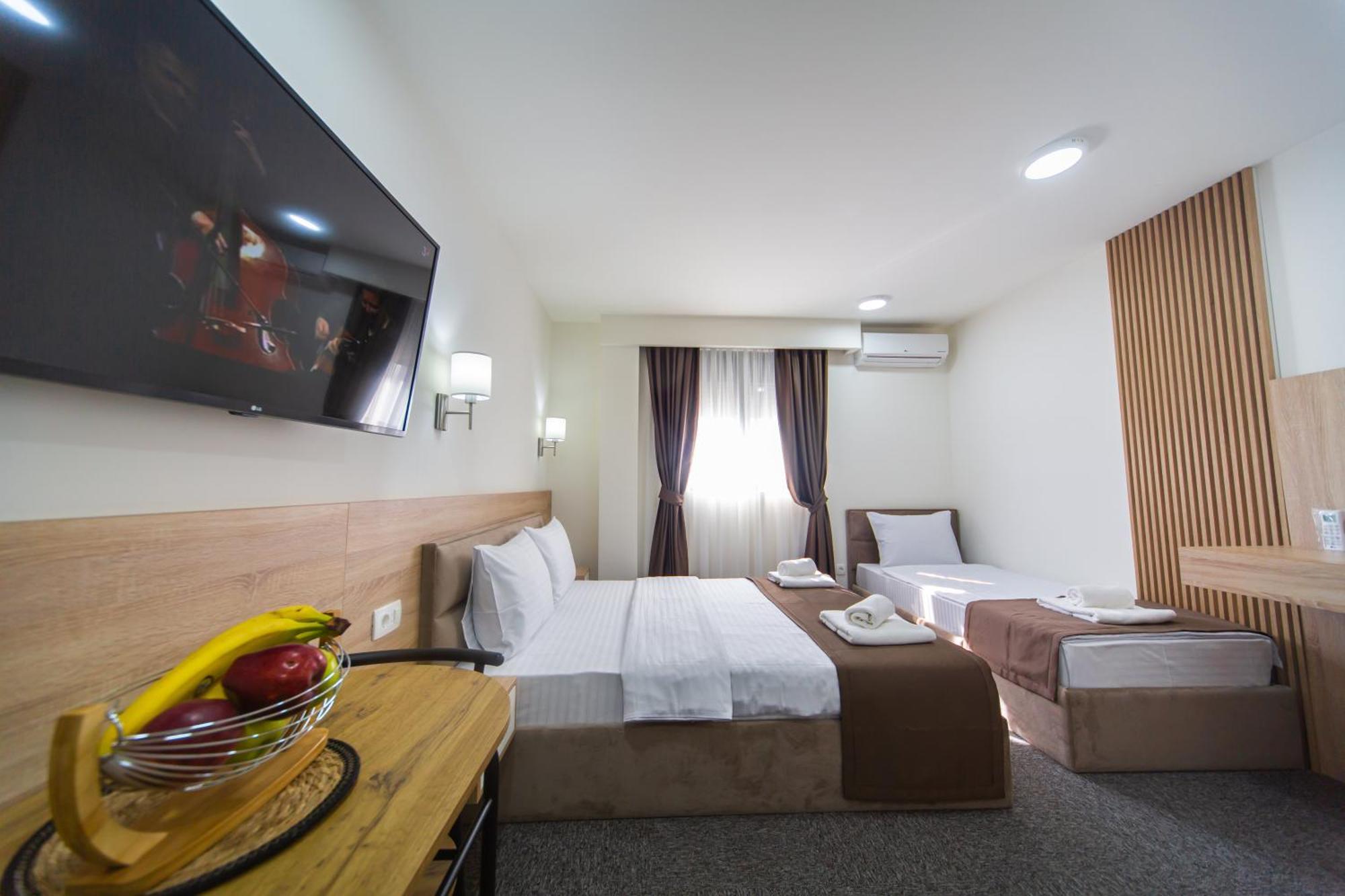 Hotel Rooftop & 4*