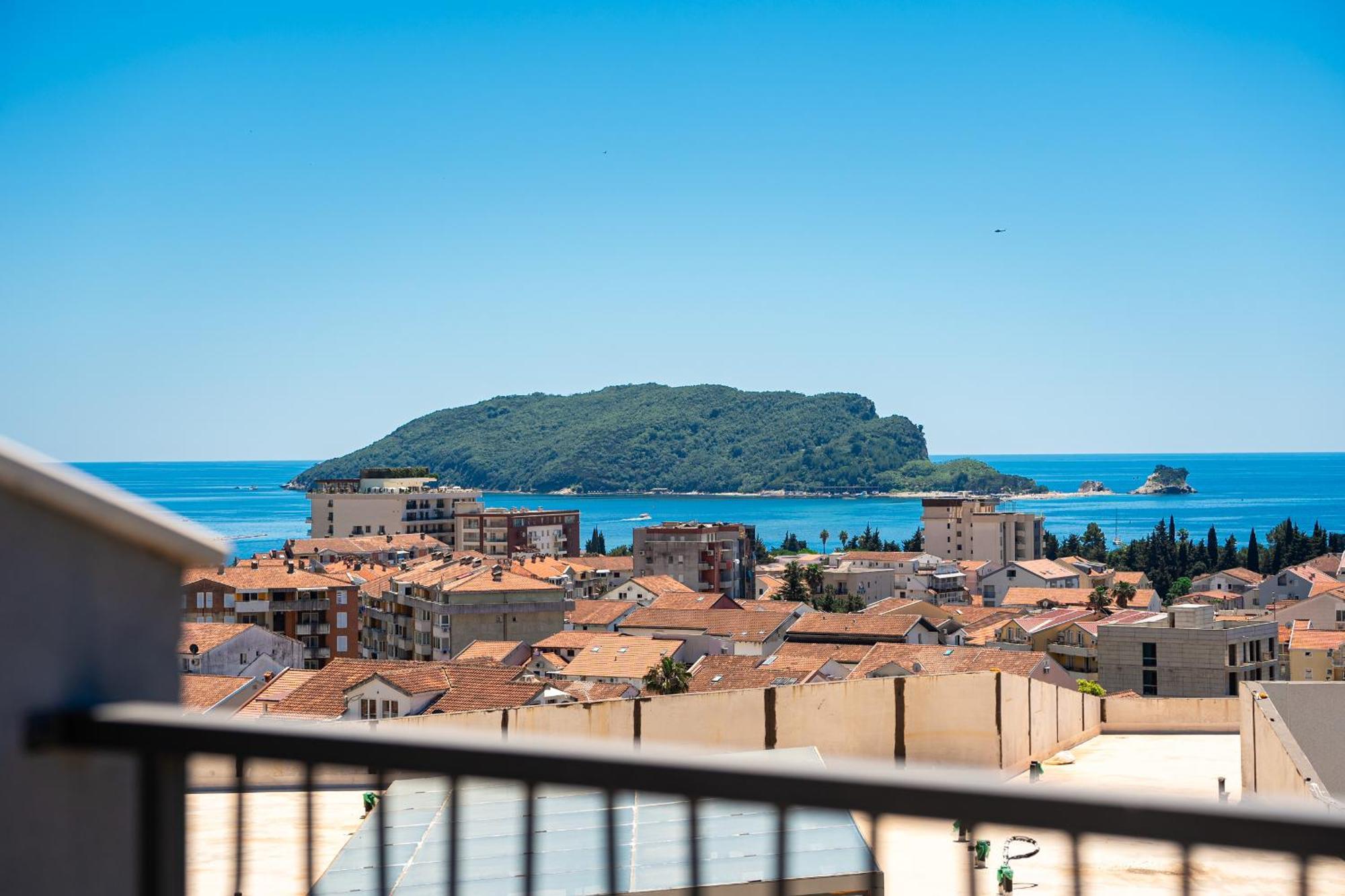 Rooftop & Budva