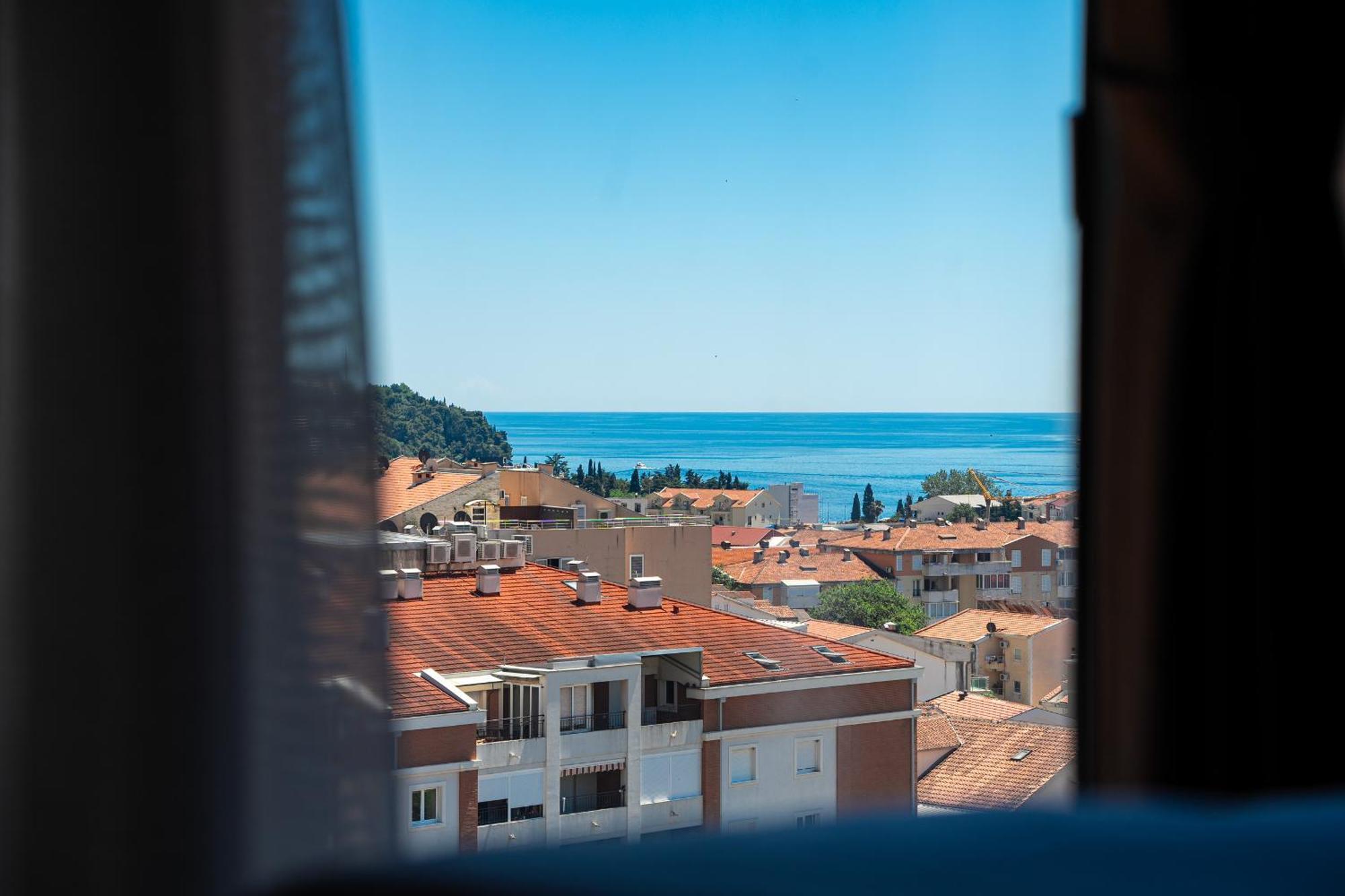 Rooftop & Otel 4*