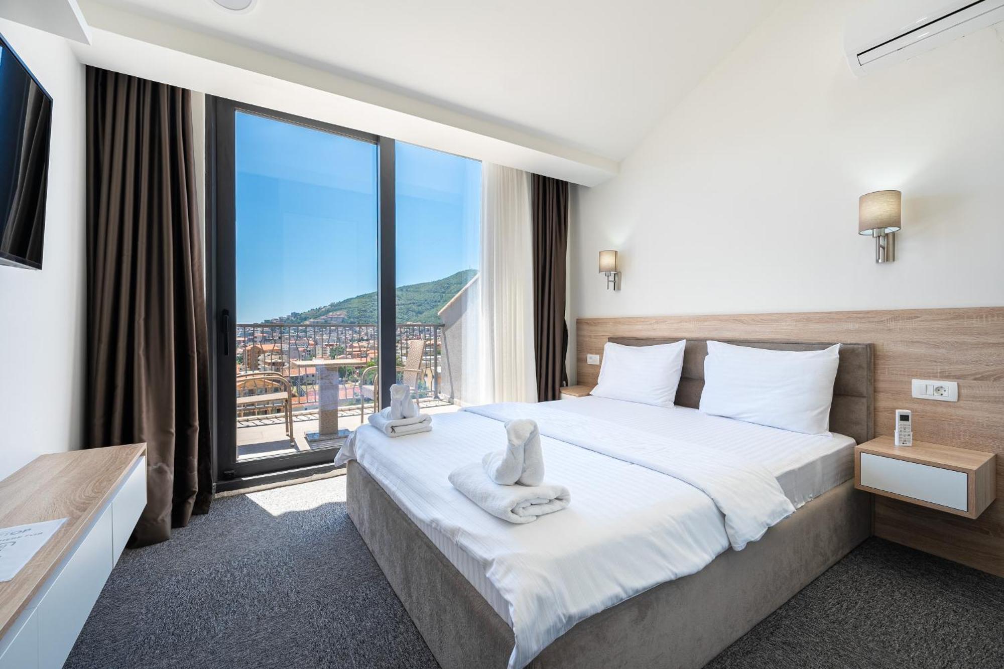 Otel Rooftop & Budva